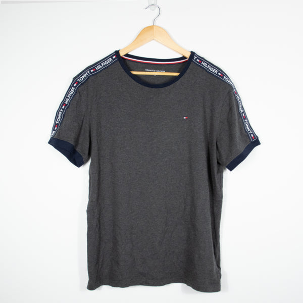 Tommy Hilfiger T-Shirt - Large